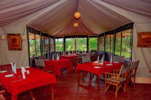 Embalakai Authentic Camps restaurant